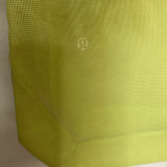 Lululemon Clear Intention Shirt Lemon Vibe Size 2 NWT - Picture 5 of 7